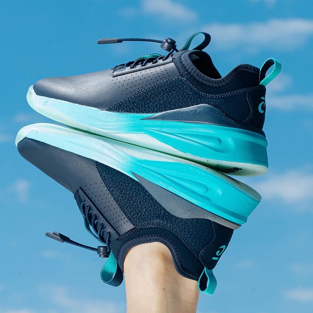 Clove Shoe - Limited Color “Aqua Blue” - Size W 7.5